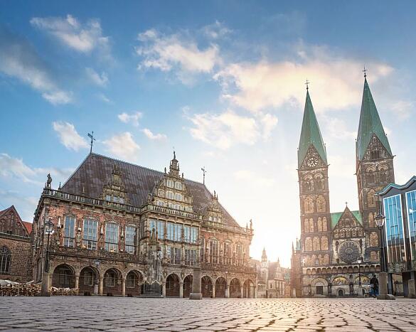 Bremer Marktplatz mit Rathaus, Roland und Bremer Dom